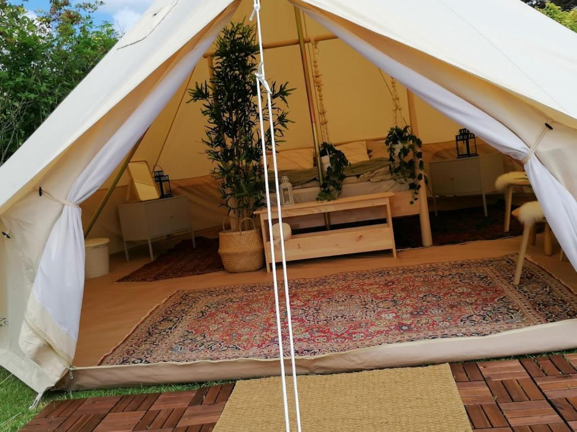 Guesthouse Gjoel Gjol Bagian luar foto
