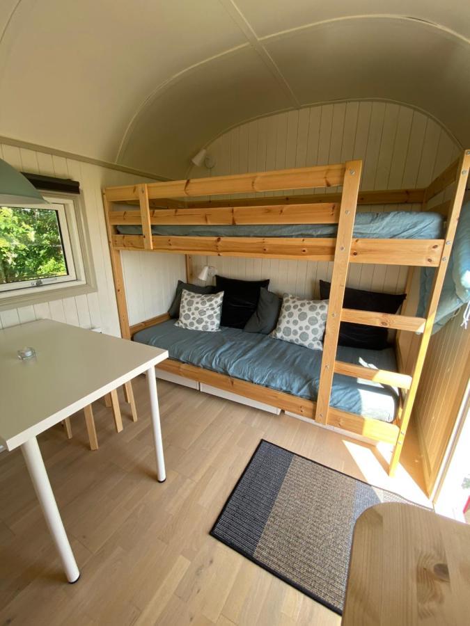 Guesthouse Gjoel Gjol Bagian luar foto