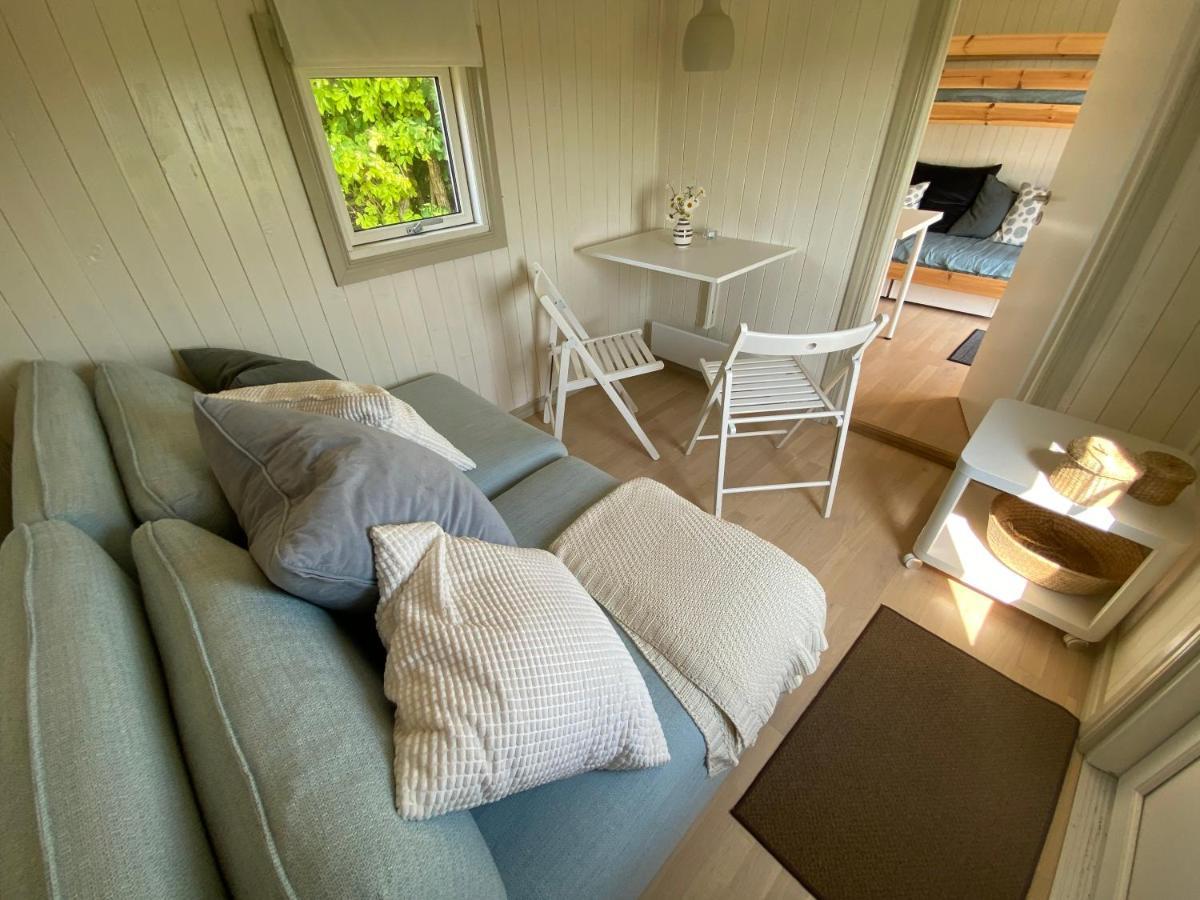 Guesthouse Gjoel Gjol Bagian luar foto