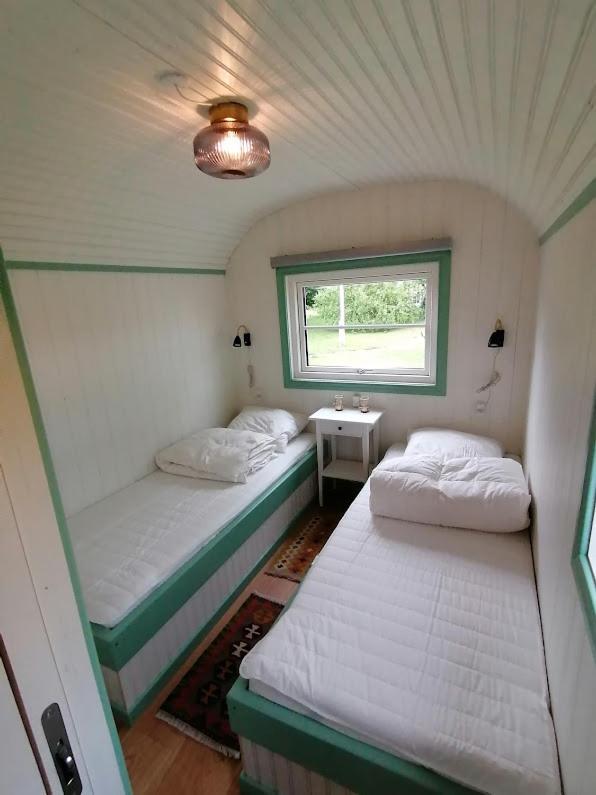 Guesthouse Gjoel Gjol Bagian luar foto