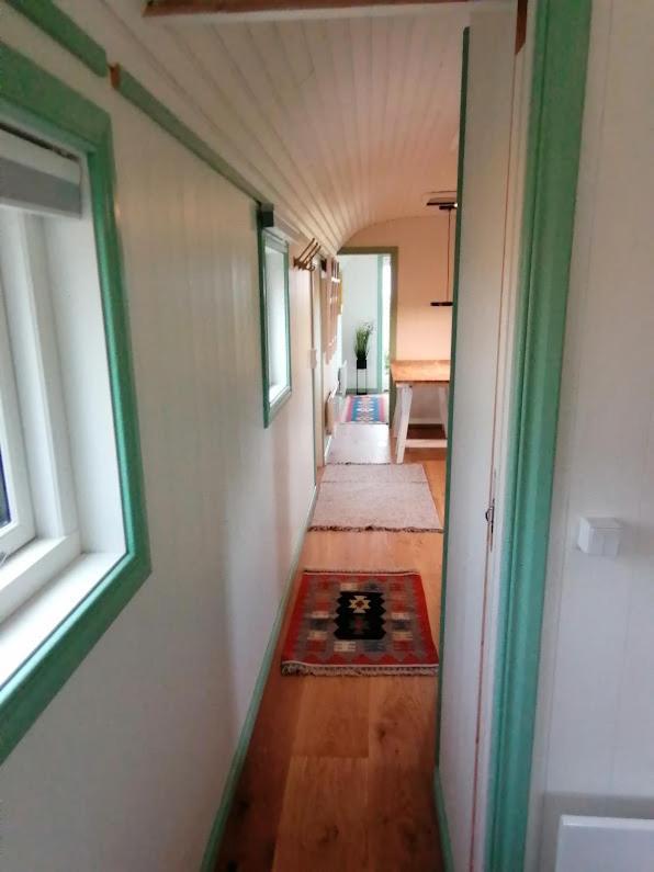 Guesthouse Gjoel Gjol Bagian luar foto