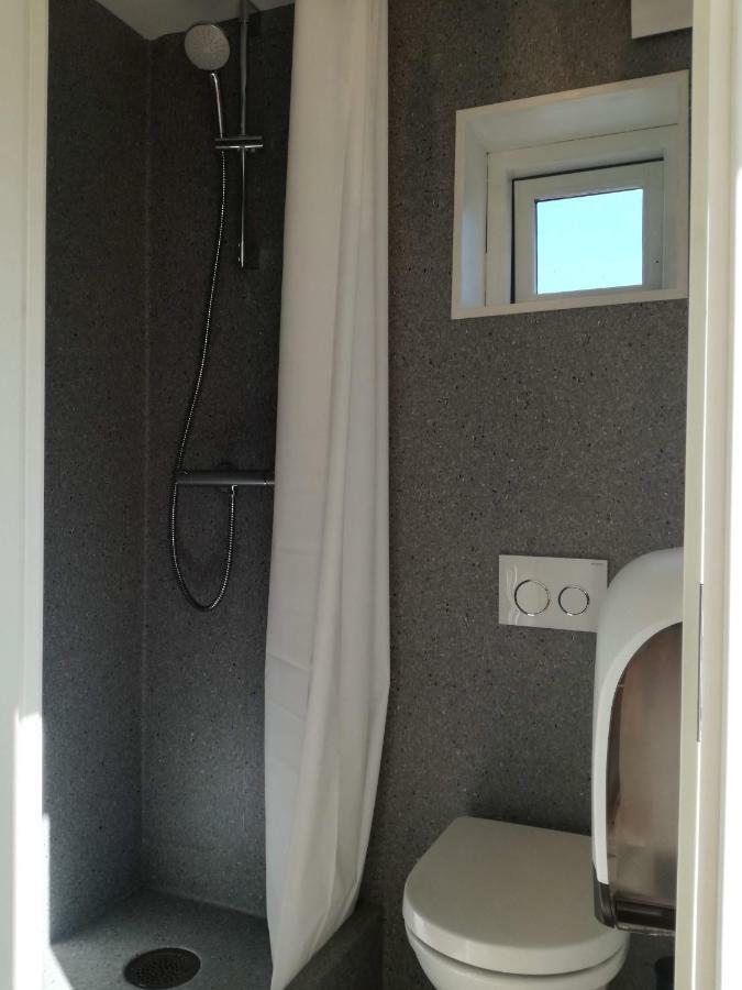 Guesthouse Gjoel Gjol Bagian luar foto