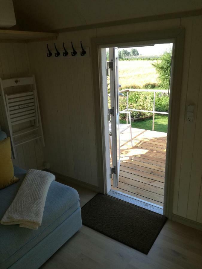 Guesthouse Gjoel Gjol Bagian luar foto